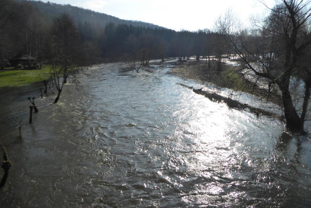 Gite Superequipe En Ardenne Belge Rendeux Exterior photo